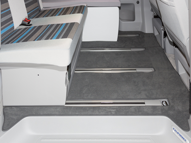 Dywan welurowy VW T5 T6 California Beach z 2-osobową kanapą