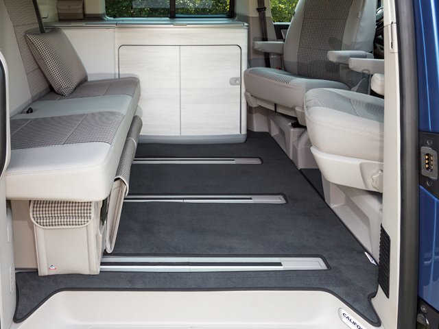Oryginalny dywan welurowy VW T5 T6 California Titanium Black